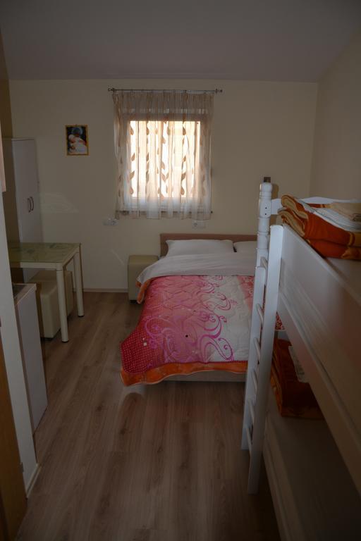 Guest house Pansion Ivan 2*